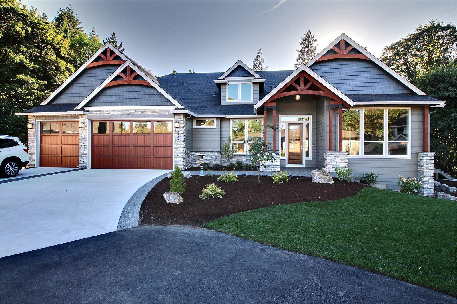 ranch-home-exterior-ideas-ranch-craftsman-genesis-daylight-exteriors