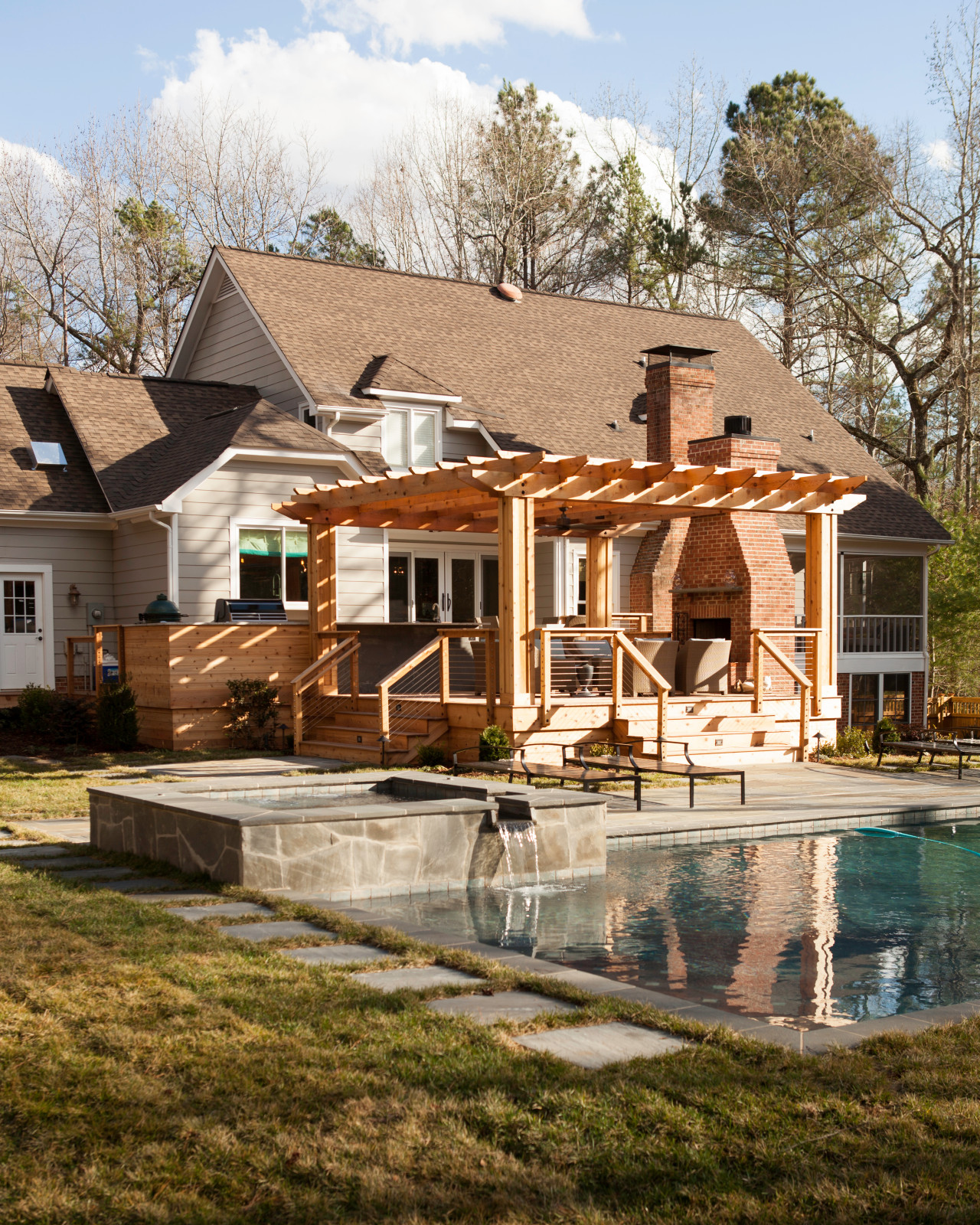 17+ Attractive Floating Deck with Pergola You Can Install in Your