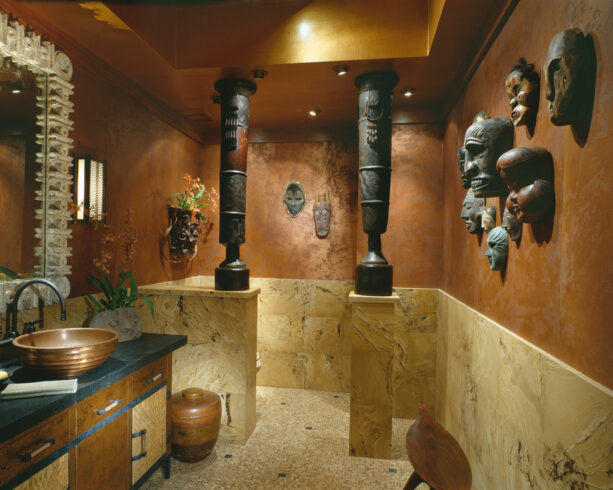 pony walls to support decorative columns in a powder room